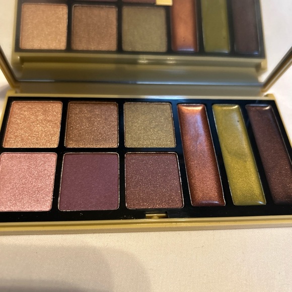 Ready To Wear The Eyes Premiere Collection Compact Color Splash eyeSHADOW  eye - Picture 5 of 6